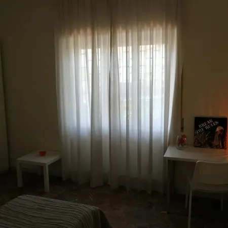 Apricot Homestay *